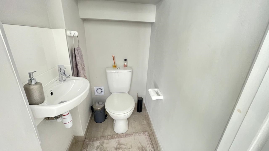 3 Bedroom Property for Sale in Nahoon Valley Park Eastern Cape